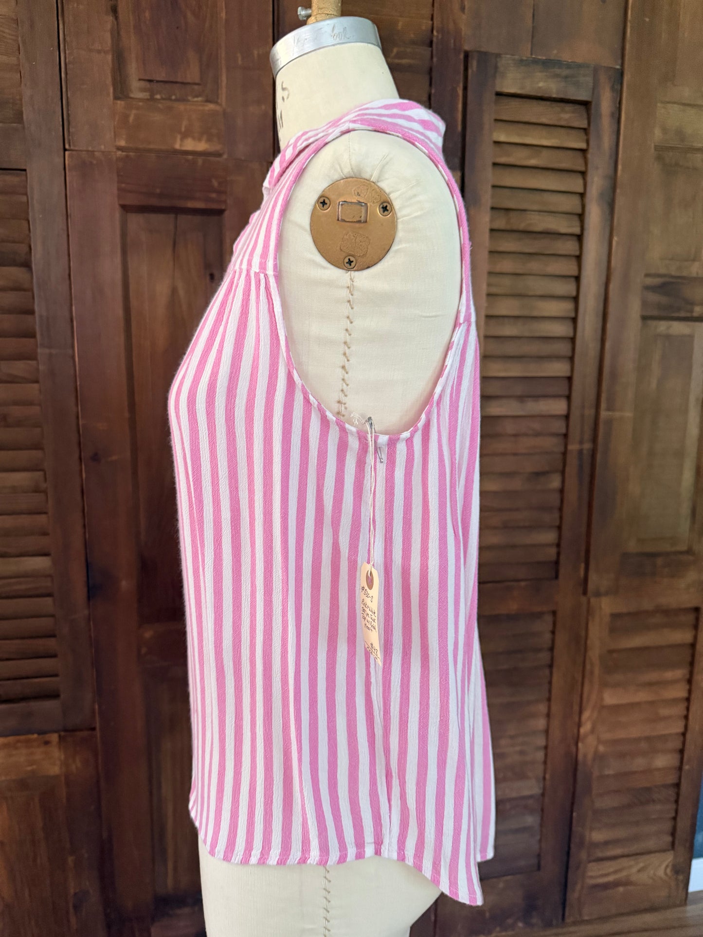 Sleeveless striped shirt with patchwork heart